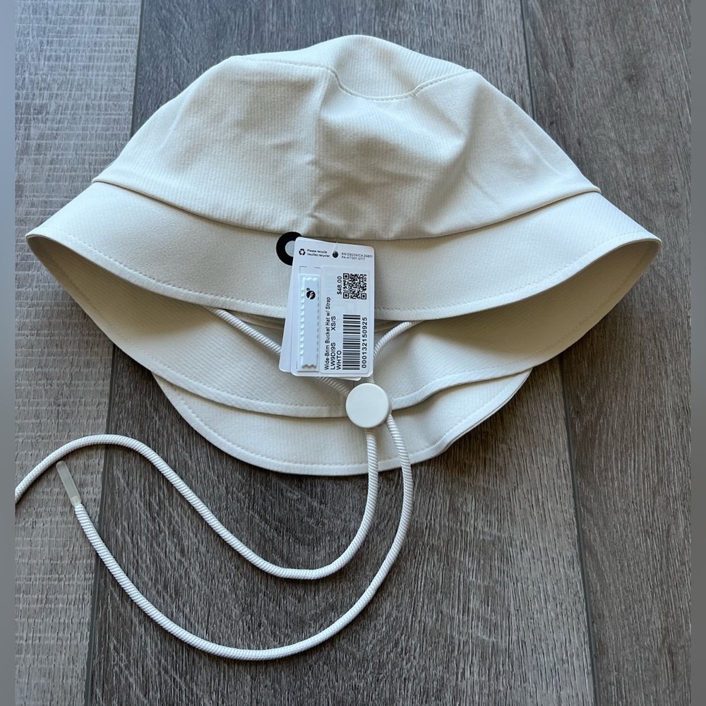 Lululemon Wide-Brim Bucket Hat with Strap in White Opal - Picture 6 of 8